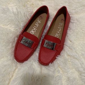 Women 7.5 Calvin Klein (Red) shoes